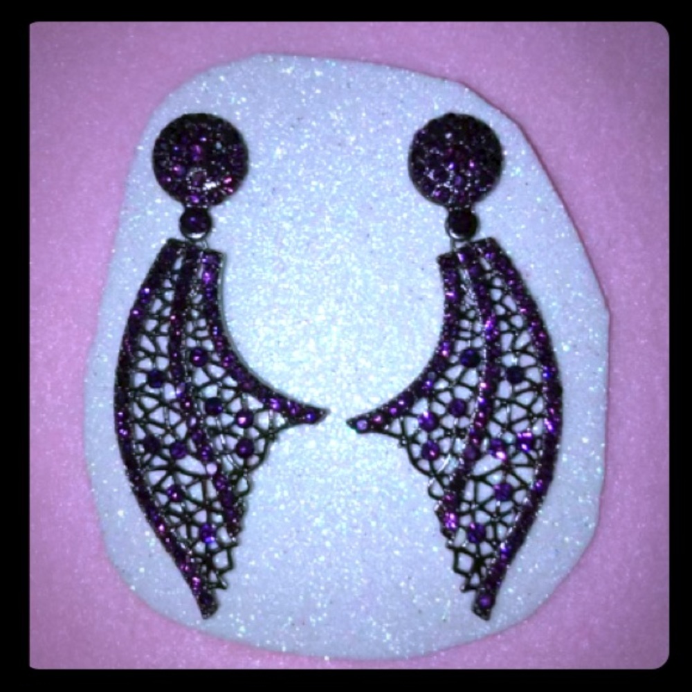 Purple/black dangle earrings